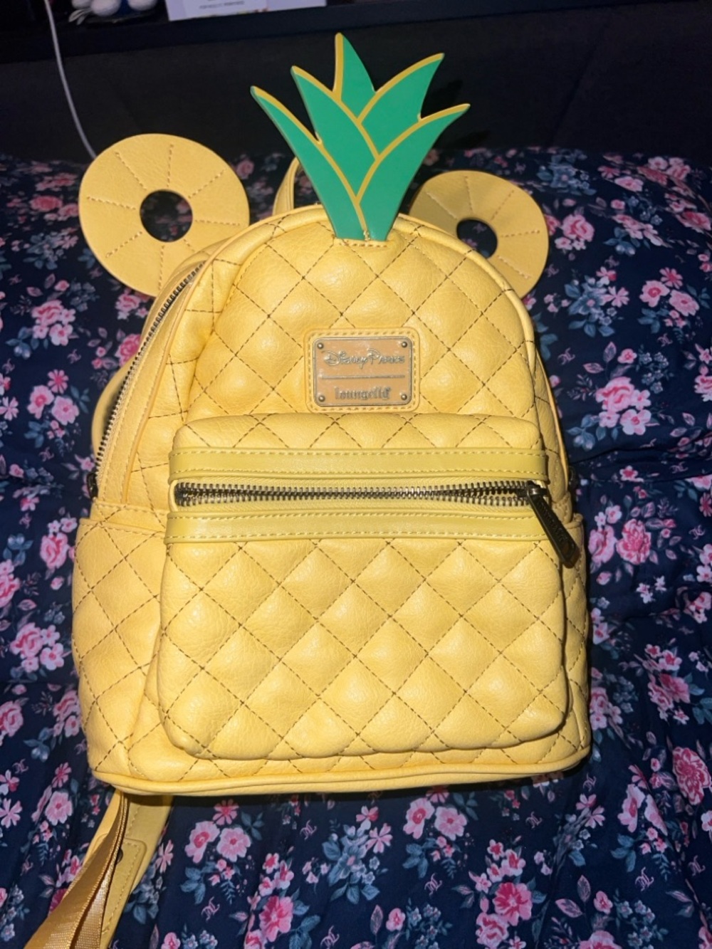 Disney parks/ loungefly Mickey Mouse pineapple mini Backpack